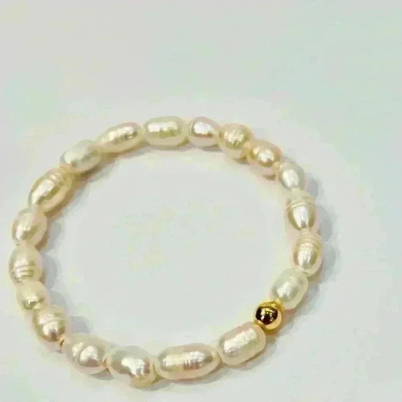 Rice Pearl Bracelet w/ 18K Gold Filled Accent Bead - Picture 2 of 2